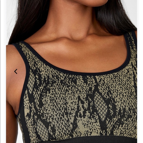 Fabletics Kamila Seamless Bra - Picture 2 of 5